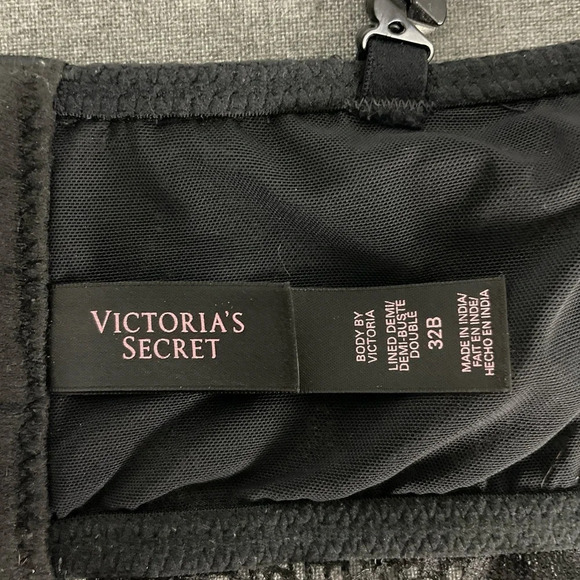 Victoria’s Secret Body By Victoria Lined Demi Bustier Bra Black Lace Size 32B - Picture 7 of 11